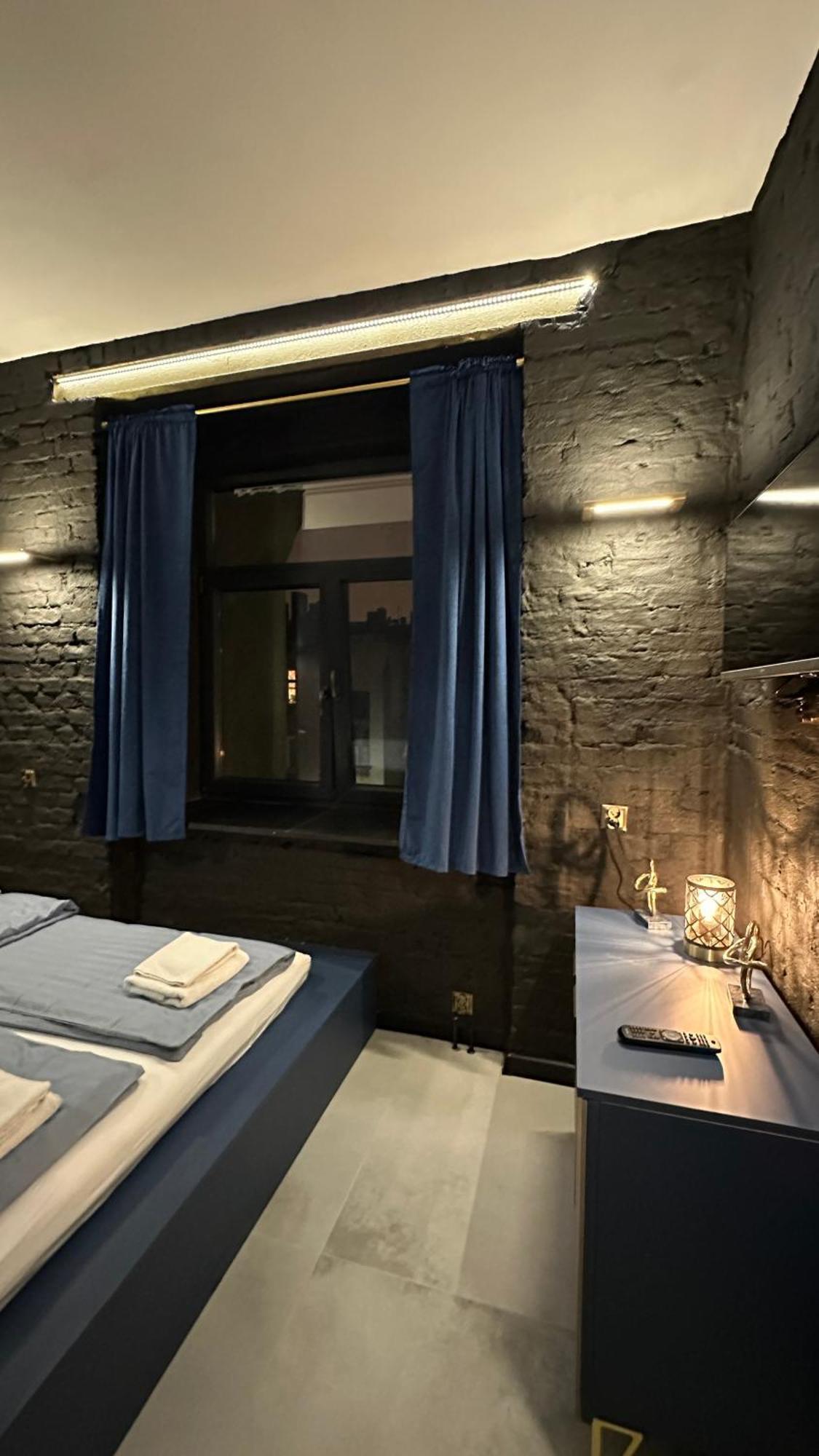Apartment Darkhouse Caesar